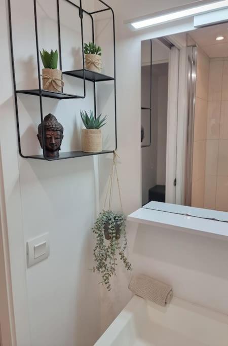 Nalan Orrygeois, Spa, Sauna, Proche Asterix エクステリア 写真